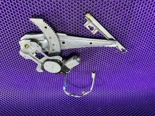 Фото запчасти стеклоподъемный механизм задний правый Honda CR-V 1999 контрактная запчасть Запчасть стеклоподъемный механизм задний правый Honda CR-V 1999