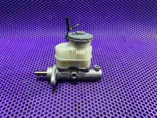 Запчасть главный тормозной цилиндр Honda CR-V 1999