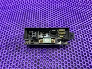 Запчасть блок предохранителей Honda CR-V 1999