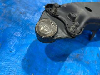 Рычаг подвески нижний передний правый Corolla 1998 AE100 5A-FE