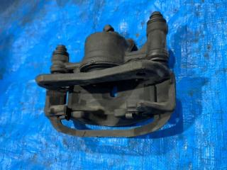 Суппорт тормозной передний правый Corolla 1998 AE100 5A-FE