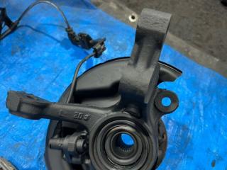 Ступица с поворотным кулаком передняя левая Corolla 1998 AE100 5A-FE