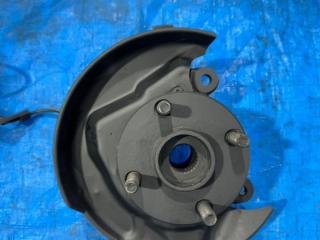 Ступица с поворотным кулаком передняя правая Corolla 1998 AE100 5A-FE