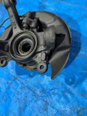 Ступица с поворотным кулаком передняя правая Corolla 1998 AE100 5A-FE