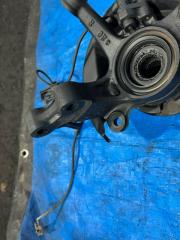 Ступица с поворотным кулаком передняя правая Corolla 1998 AE100 5A-FE
