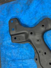 Подрамник двигателя Corolla 1998 AE100 5A-FE