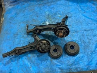 Запчасть ступица с механизмом стояночного тормоза задняя Honda Domani 1998