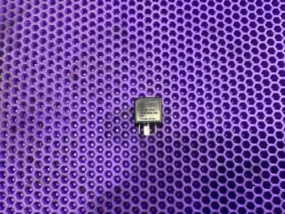 Запчасть реле Volkswagen POLO 2014