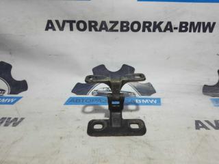 Петля крышки багажника BMW X5 2006
