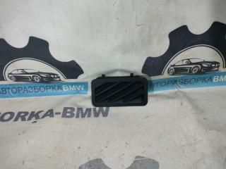 Запчасть дефлектор воздушный правый BMW X5 2006