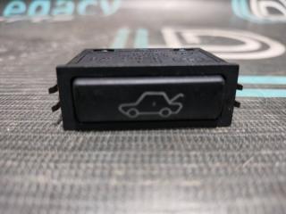 Кнопка открывания багажника BMW X5 2005