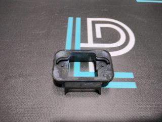 Запчасть уплотнитель ограничителя двери задний BMW X5 2005