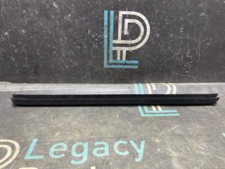 Уплотнитель стекла двери задний правый BMW X5 2005