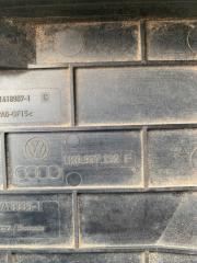Запчасть крышка блока предохранителей volkswagen Caddy 2005