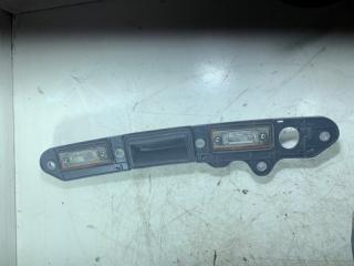 Запчасть подсветка номера задняя Volkswagen Passat 2009