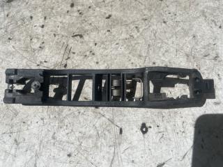 Запчасть кронштейн ручки двери задний левый Mercedes-Benz E220CDI 2001