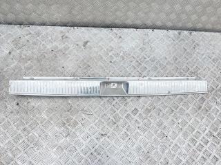 Накладка замка багажника Mercedes-Benz E270CDI 2002