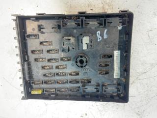 Блок предохранителей Volkswagen Passat 2005