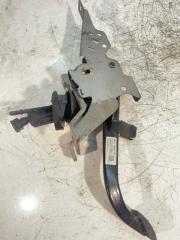 Педаль сцепления Ford Focus 2009