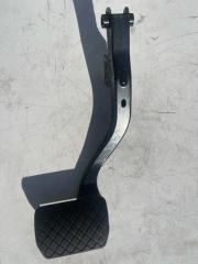Запчасть педаль тормоза Volkswagen Passat 2001