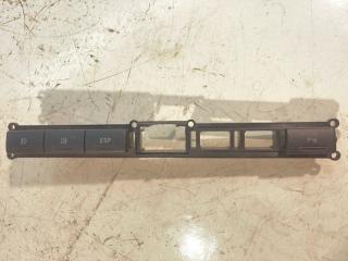 Фото запчасти кнопка парктроника Audi A8 2002 контрактная запчасть Запчасть кнопка парктроника Audi A8 2002