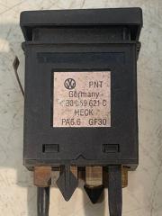 Фото запчасти кнопка обогрева заднего стекла Volkswagen Passat 2002 контрактная запчасть Запчасть кнопка обогрева заднего стекла Volkswagen Passat 2002