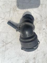 Фото запчасти фланец системы охлаждения Volkswagen Touran 2007 контрактная запчасть Запчасть фланец системы охлаждения Volkswagen Touran 2007