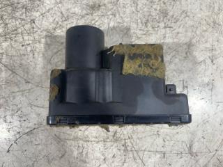 Фото запчасти компрессор центрального замка Audi 80 1990 контрактная запчасть Запчасть компрессор центрального замка Audi 80 1990