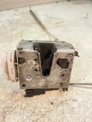 Запчасть замок двери передний левый Audi A8 1998