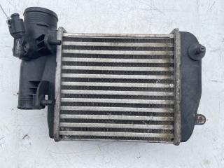 Интеркулер левый Audi A6 2005