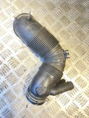 Фото запчасти патрубок воздушного фильтра Volkswagen Passat 2007 контрактная запчасть Запчасть патрубок воздушного фильтра Volkswagen Passat 2007