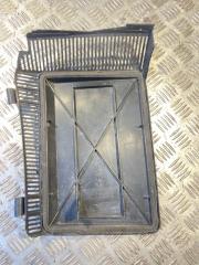 Запчасть крышка салонного фильтра правая BMW 525TDS 1998