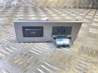 Фото запчасти розетка Pontiac Vibe 2005 контрактная запчасть Запчасть розетка Pontiac Vibe 2005