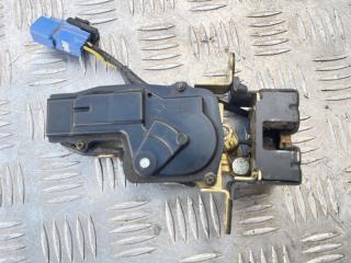 Фото запчасти замок стекла багажника Pontiac Vibe 2005 контрактная запчасть Запчасть замок стекла багажника Pontiac Vibe 2005