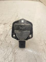 Запчасть датчик уровня масла в двигателе Volkswagen Transporter 2005