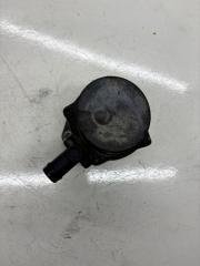 Запчасть вакуумный насос Renault Trafic 2006