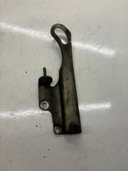 Запчасть кронштейн двигателя Renault Trafic 2006