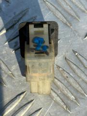 Запчасть выключатель концевой Mercedes-Benz E270CDI 2000