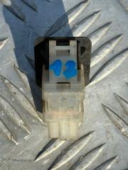 Запчасть выключатель концевой Mercedes-Benz E220CDI 2001