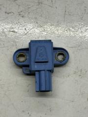 Запчасть датчик подушки безопасности Volkswagen Passat 2005