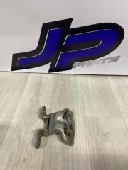 Фото запчасти петля двери задняя правая hyundai accent 2004 Б/У запчасть Запчасть петля двери задняя правая hyundai accent 2004