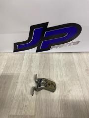 Запчасть петли дверные передние правые Nissan Primera 2005