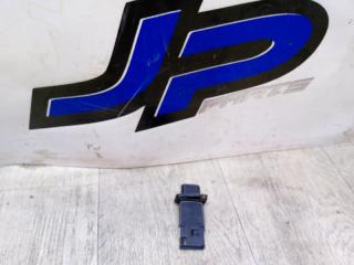 Датчик массового расхода воздуха Nissan Almera 2005 Б/У Датчик массового расхода воздуха Nissan Almera 2005