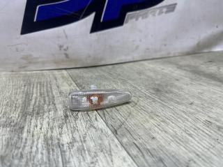 Фото запчасти повторитель поворота в крыло Mitsubishi lancer 2010 Б/У запчасть Запчасть повторитель поворота в крыло Mitsubishi lancer 2010