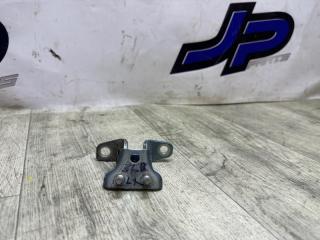 Фото запчасти петля двери задняя левая Mitsubishi lancer 2010 Б/У запчасть Запчасть петля двери задняя левая Mitsubishi lancer 2010