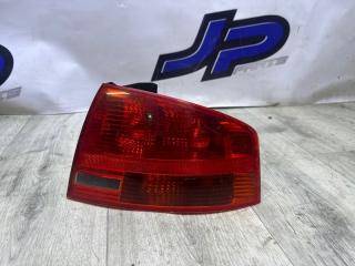 Фонарь задний правый Audi a4 2008