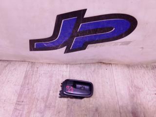 Фото запчасти ручка двери внутренняя передняя левая Mitsubishi lancer 2005 Б/У запчасть Запчасть ручка двери внутренняя передняя левая Mitsubishi lancer 2005