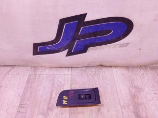 Фото запчасти кнопка стеклоподъемника передняя правая CHERY M11 2010 Б/У запчасть Запчасть кнопка стеклоподъемника передняя правая CHERY M11 2010