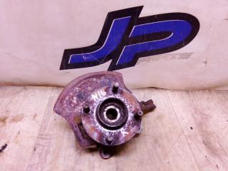 Поворотный кулак передний правый Nissan Almera 2000