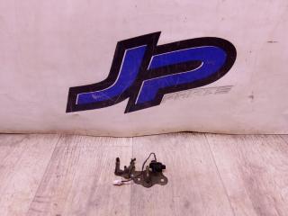 Фото запчасти ответная часть замка багажника Kia Spectra 2006 Б/У запчасть Запчасть ответная часть замка багажника Kia Spectra 2006